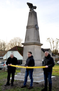 Obelisk / Kriegerdenkmal in Platkow